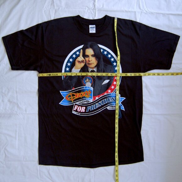 Ozzy For President - Bats In The Belfry 2004 - Picture 6 of 6